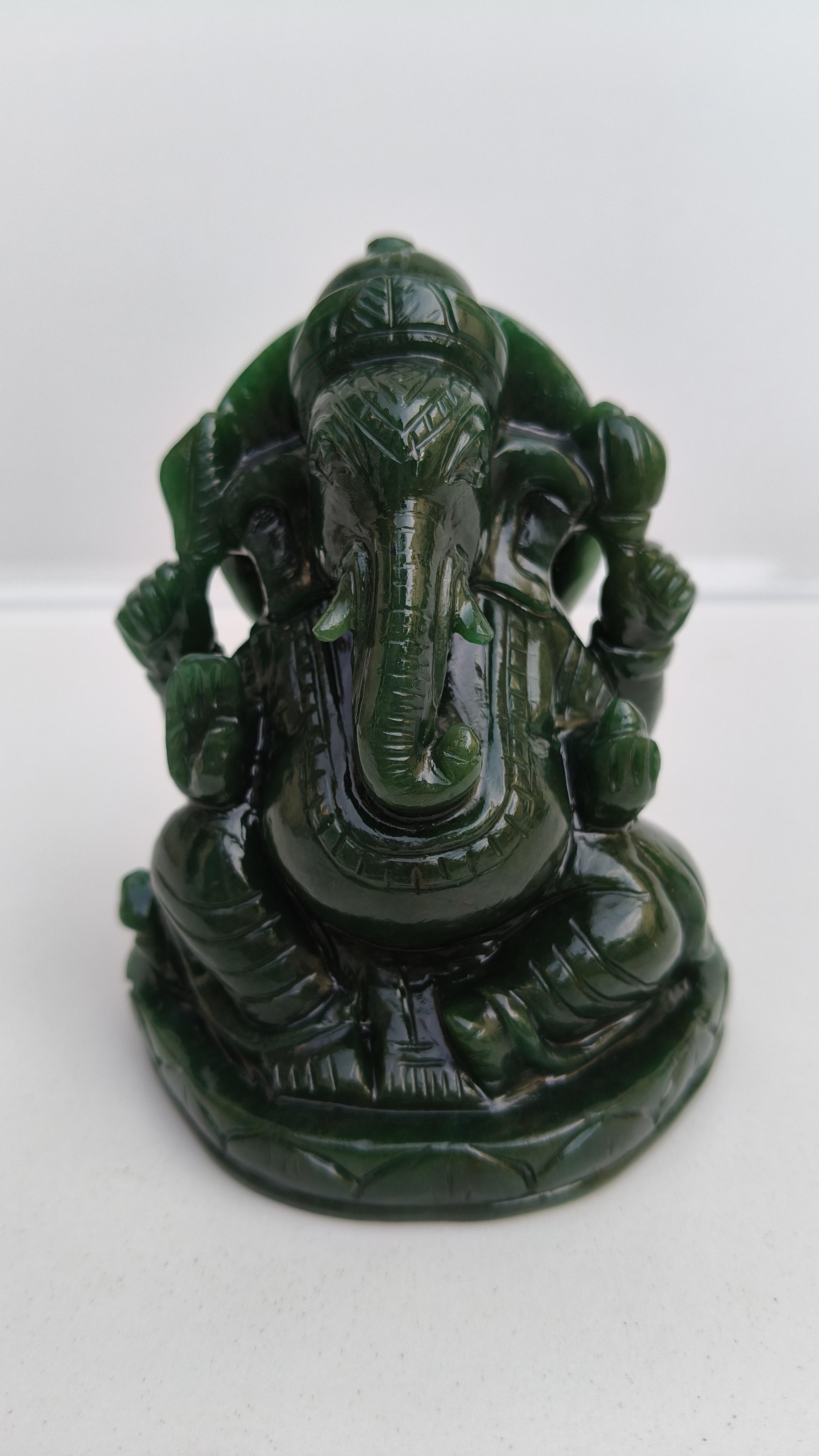 COLUMBAIN JADE, JADE GANESHA, ELEPHANT DEITY,CRYSTAL GANESHA, GANESHA STATUE, HAND CRAVED GANESHA, CARVING GANESHA,GANESHA CARVING,