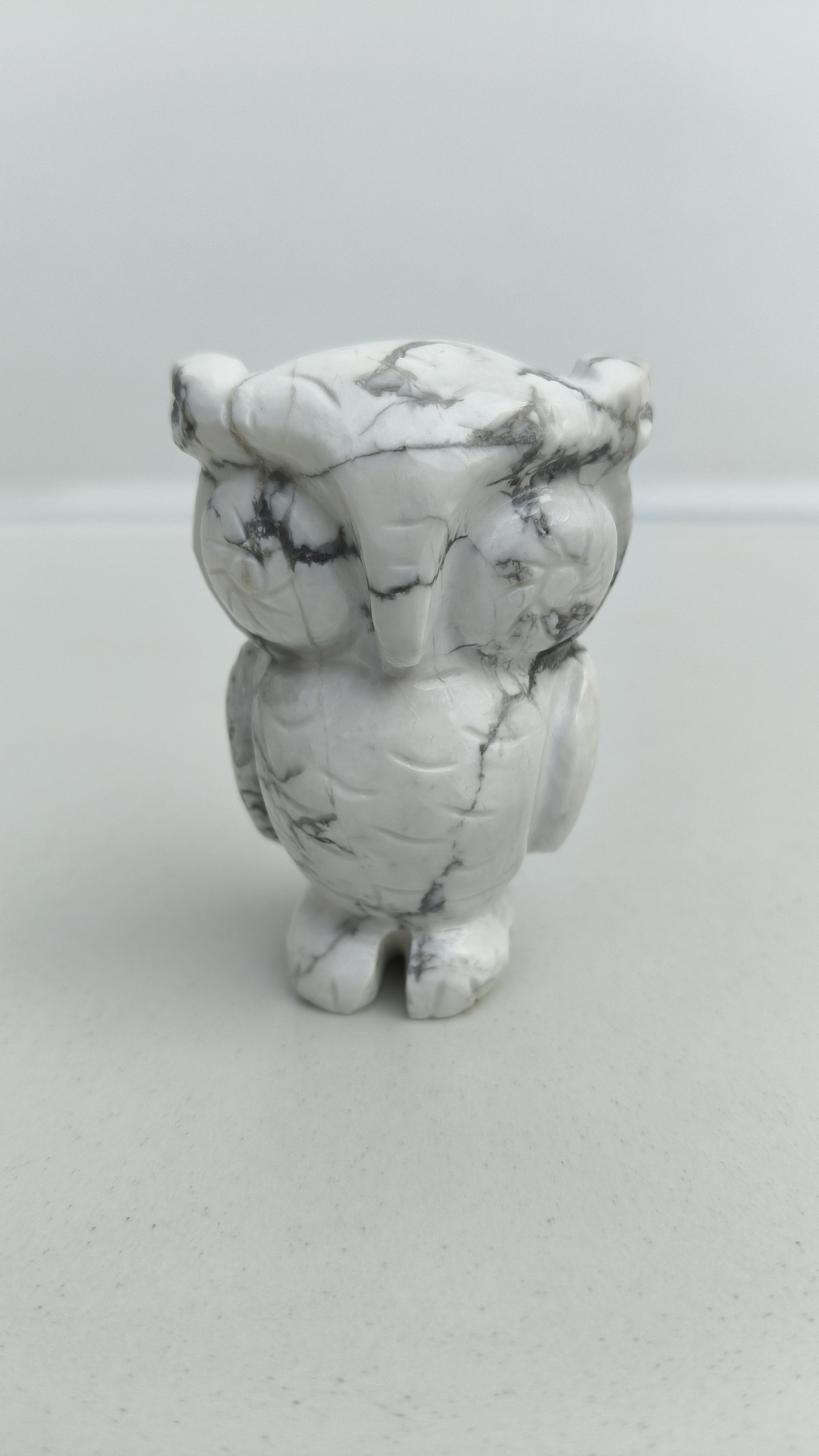 HOWLITE OWL, OWL , NATURAL STONE OWL, OWL CARVING, GEM CARVING, HANDRAVED CARVING, GEM CARVING OWL,